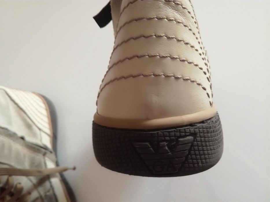 Botas Armani Júnior