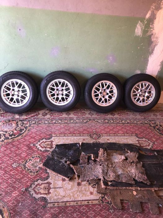 Продам резину с литими дисками
