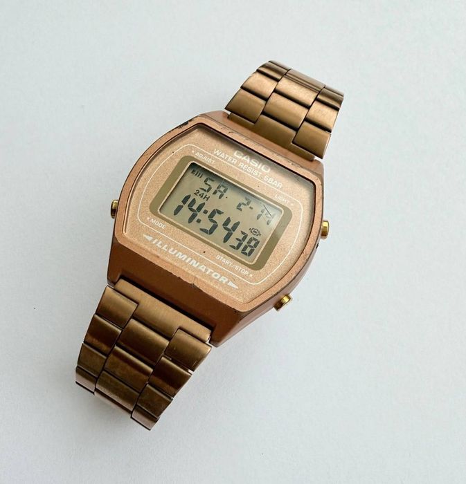 Жіночий наручнийгодинник Casio Vintage B640WC-5A колір - рожеве золото