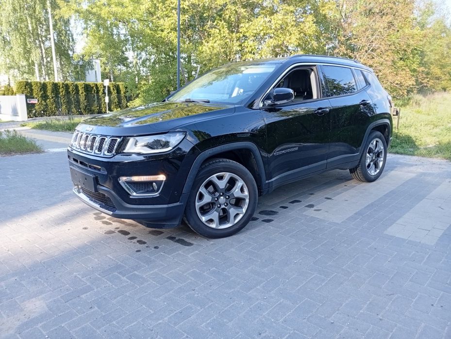 Auta na wynajem . Najtaniej w Łodzi