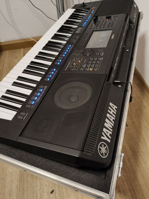 Yamaha psr sx 900