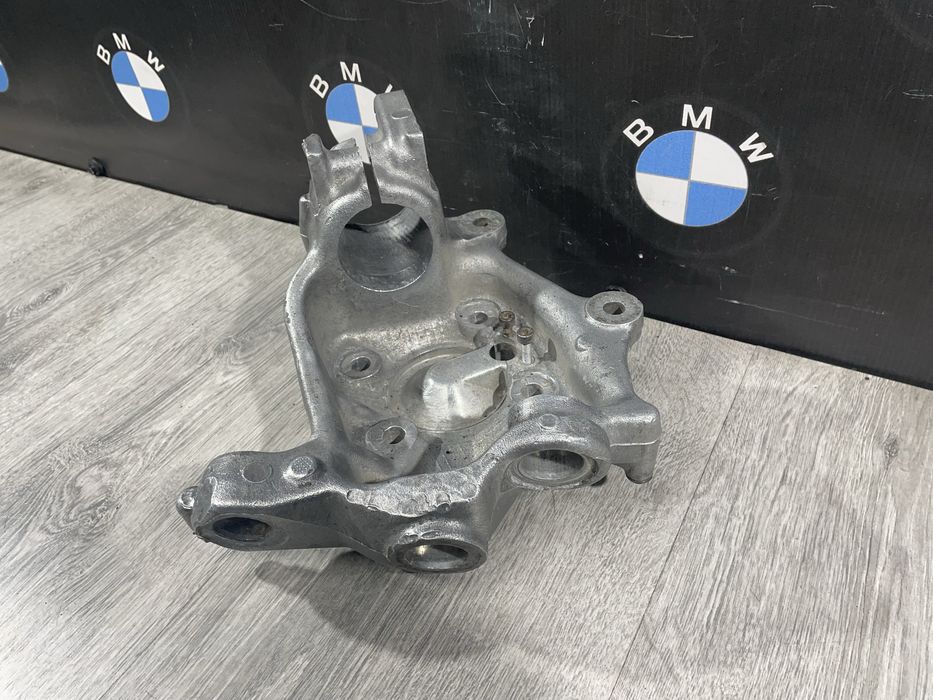 Цапфа передня права BMW E39 M51 Код:1681