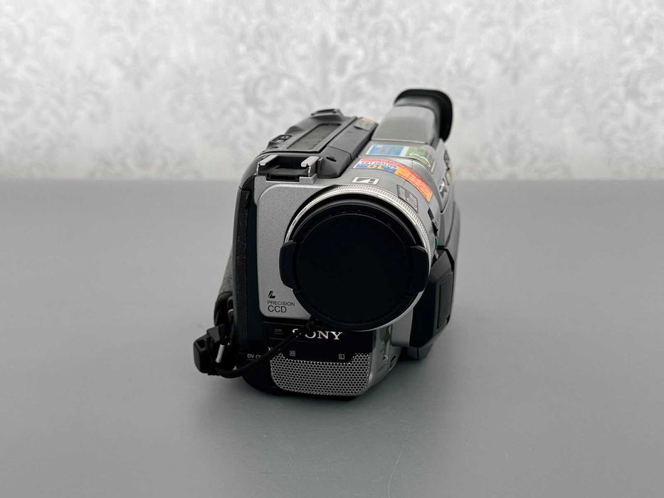 Cyfrowa Kamera Handycam Sony Video8 Hi8 Digital8 DCR-TRV210E TOP