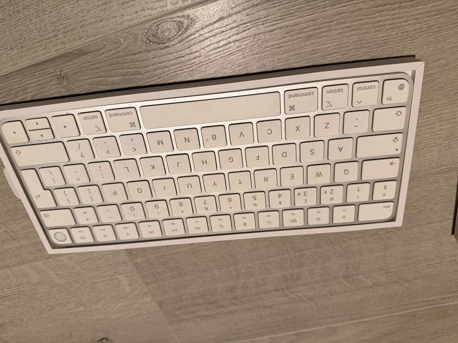 Apple magic keyboard com touchID