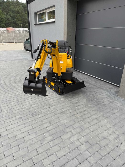 Koparka minikoparka mini koparka 560kg Moc 8,6 KM 306 cm³ BENZYNA NOWA