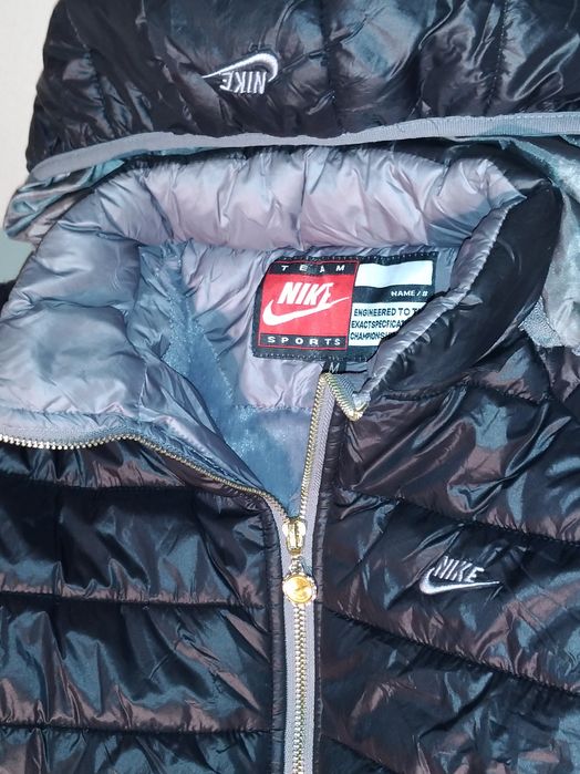 Nowa kurtka Nike 38 M ocieplana pikowana