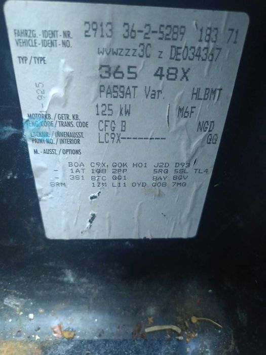 DAWCA na części VW PASSAT B7 2.0 TDI  kod silnika CFGB kod lakieru LC9X