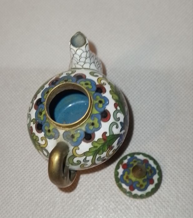 Bule em cloisonne Gu Yi Zhai Zang