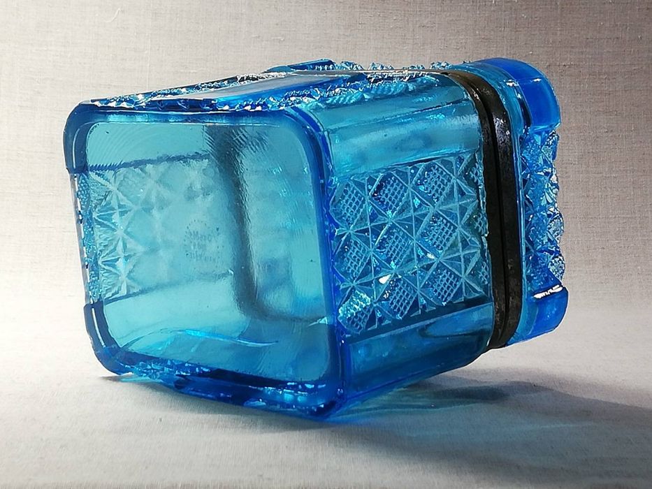 Антикварная шкатулка 19 век Царизм купоросное урановое стекло Оригинал