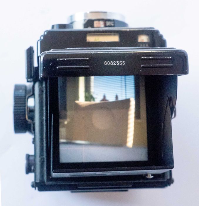 YASHICA MAT 124G - klasyczny średni format + piękne skórzane etui