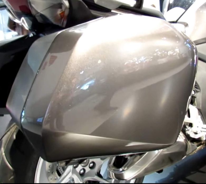 Honda VFR1200F 19.900 KMS