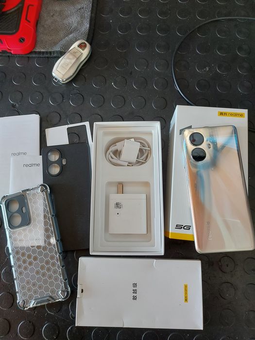 Realme 10 Pro Plus (128/8+8Gb, 6,7 super amoled)