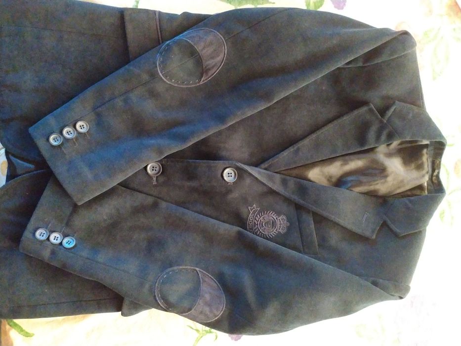 Продам 2 піджаки на ріст 146-152