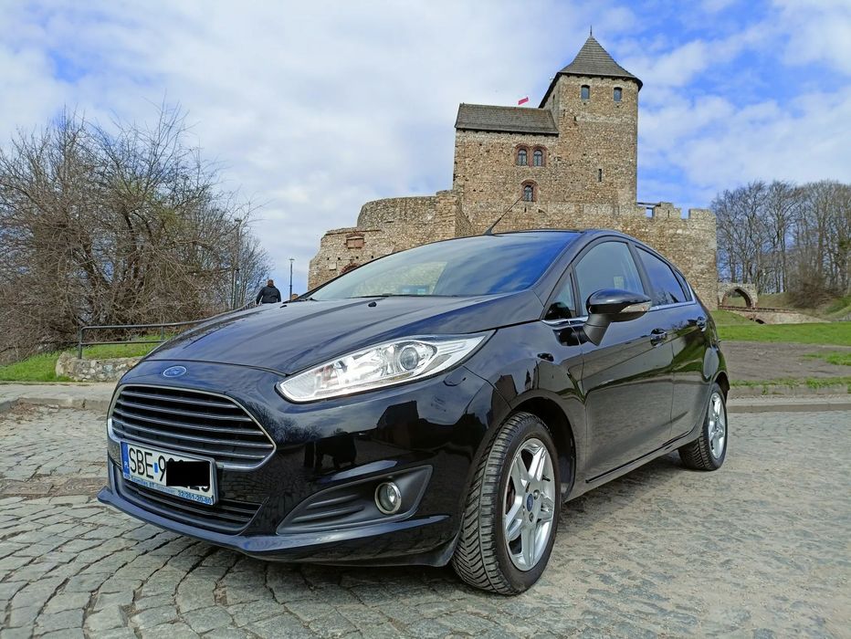 Ford Fiesta Zadbana Fiesta z małym przebiegiem Będzin