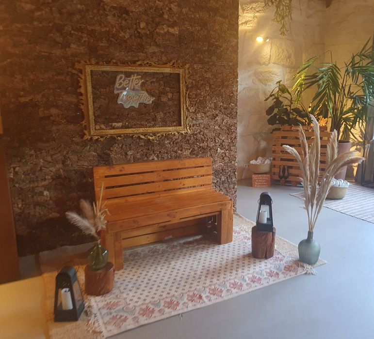 Moldura dourada estilo vintage+neon Better Together