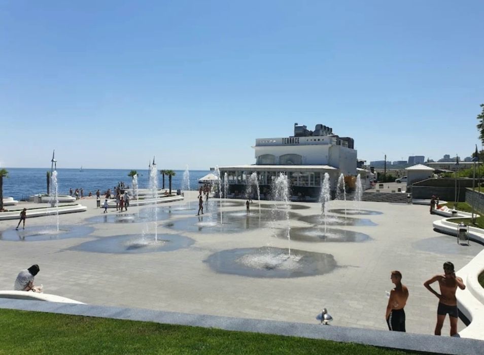 2 кімнатна квартираПарк ШевченкоКімнати роздільні.Цегляний будинокГАЗ.