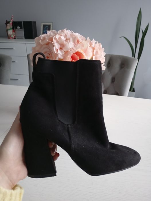 Czarne botki zamszowe 37 Lovie butik
