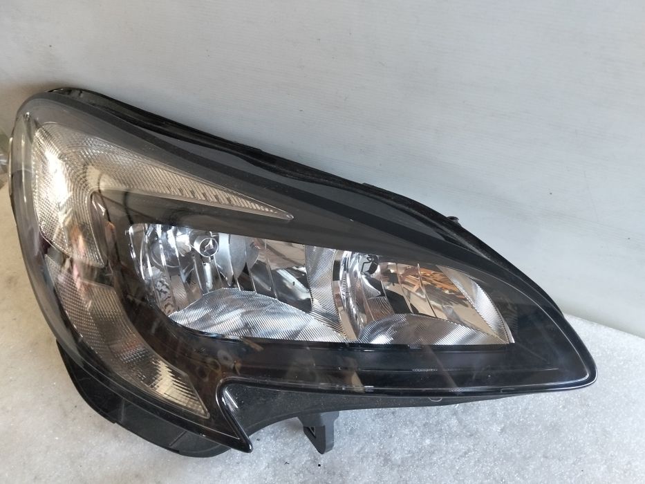 Ótica Opel corsa E farol 2016 direita