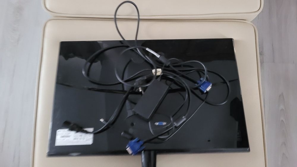 Monitor 23 cale LG FLATRON E2340SI