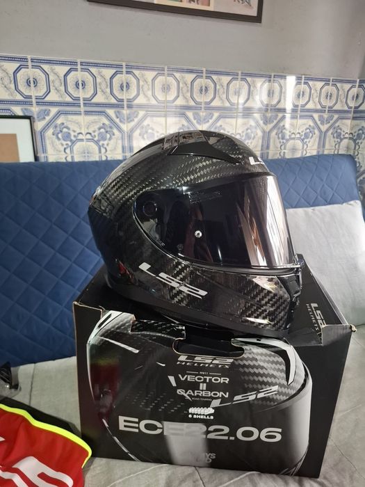 Capacete ls2 vector II carbon gloss
