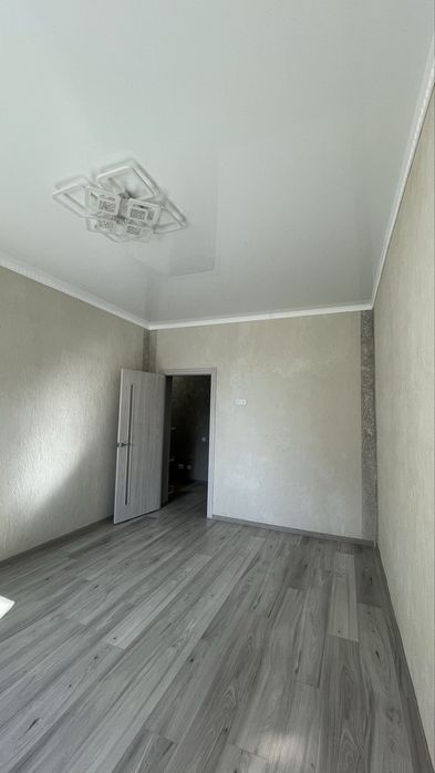 Продам двокімнатну з ремонтом