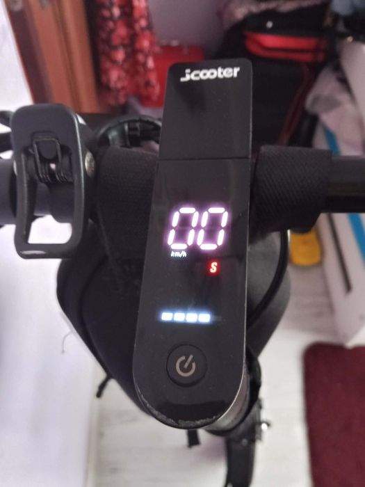 Sprzedam hulajnogę elektryczną iScooter i9s