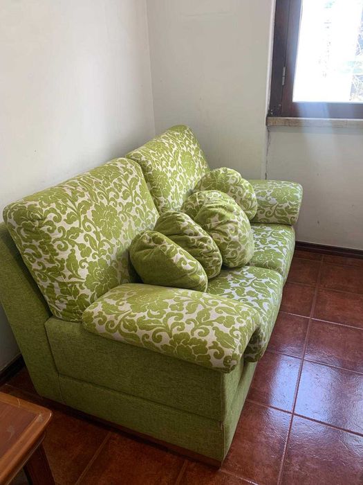 Sofá cor verde 2 lugares