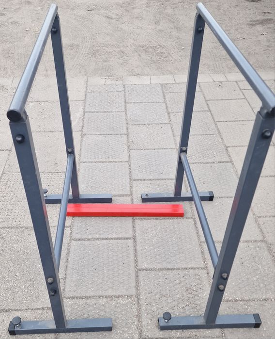 Poręcze do dipów, stabilne i mocne! Regulowana wysokość Siłownia