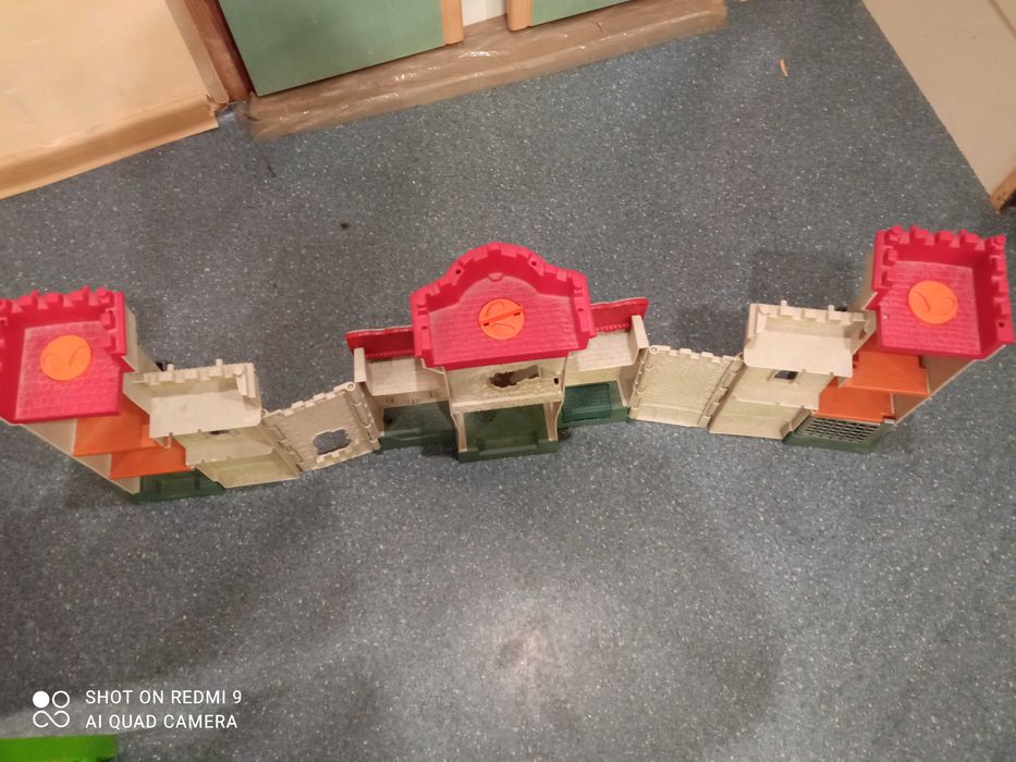 Zamek Fisher Price 1 m z dźwiękiem + smok