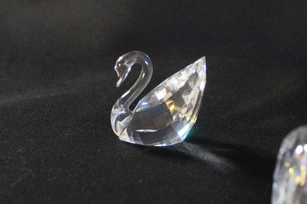 Estatueta de cisne da Swarovski em cristal com 236 facetas, anos 90.
