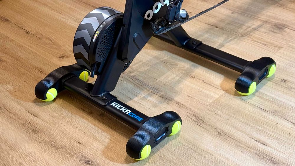 Podstawki do trenażera – Wahoo KICKR CORE V2