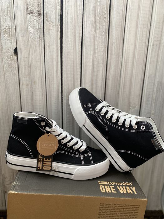 Кеди фірми D.Franklin