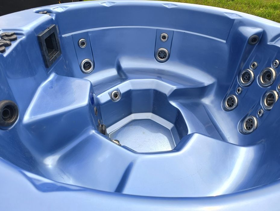 Jacuzzi okrągłe całoroczne 230V