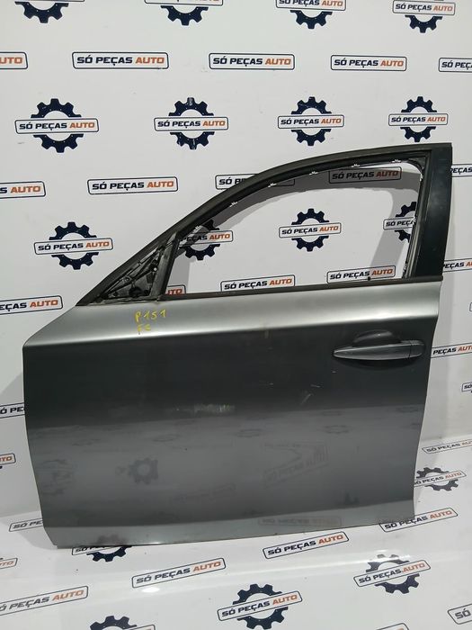 PORTA FRENTE ESQUERDA CINZA BMW E87 120D 2.0D 2007-2011 ANO: 2010