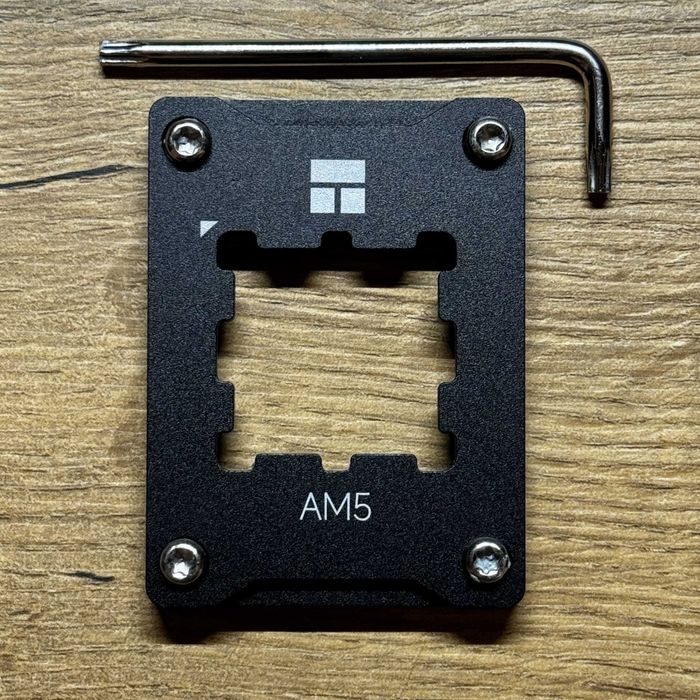 Procesor AMD Ryzen 7 7700 OEM TRAY AM5