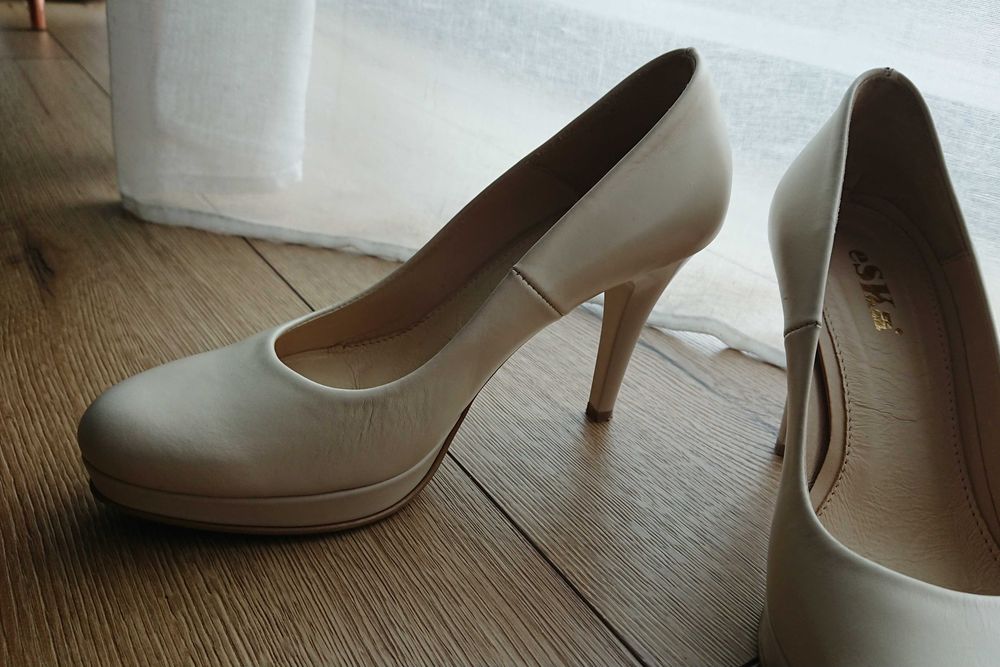 buty damskie jasne, szpilki na platformie beżowe, skóra