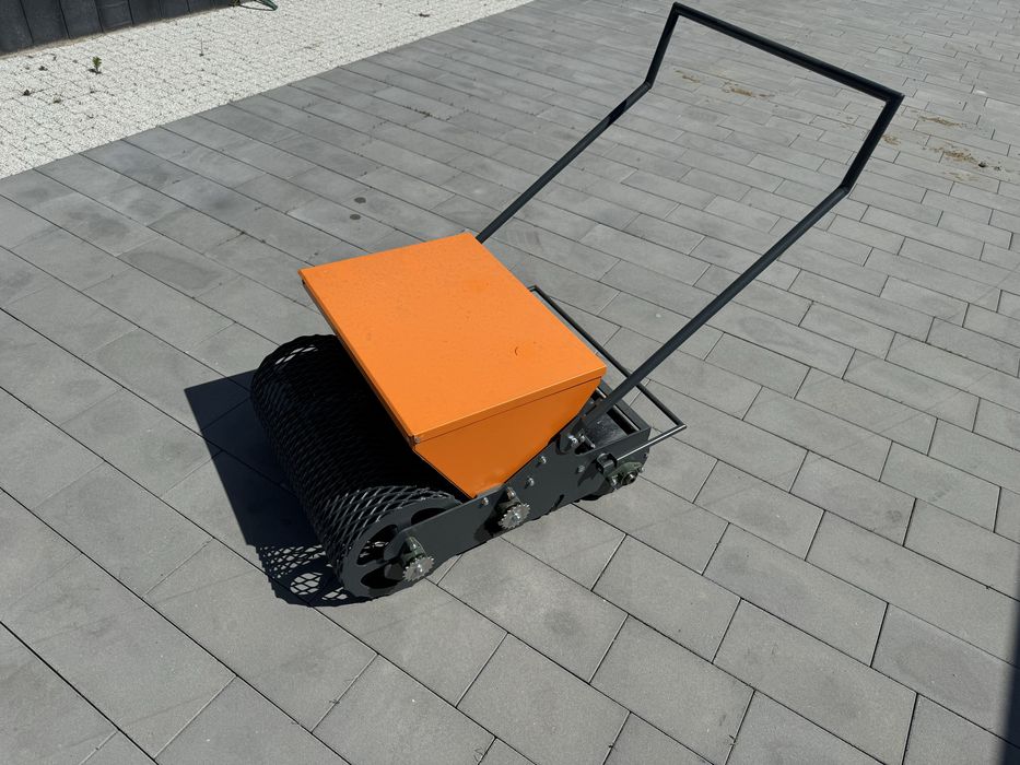 Profesjonalny siewnik do trawy 4w1 - TG Seeder 50