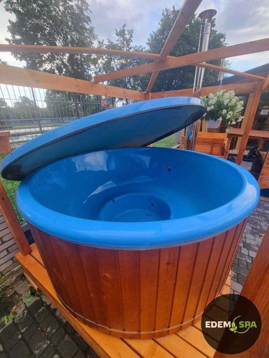 Сучасній карпатський чан на дровах для бізнесу і дому. Офуро.