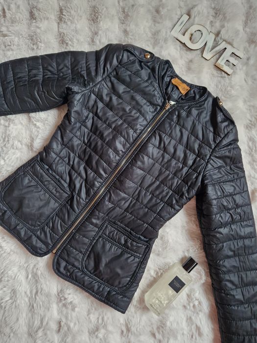 Куртка демі весна розмір S курточка