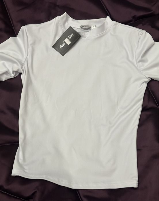 Білий лонгслів, новий.