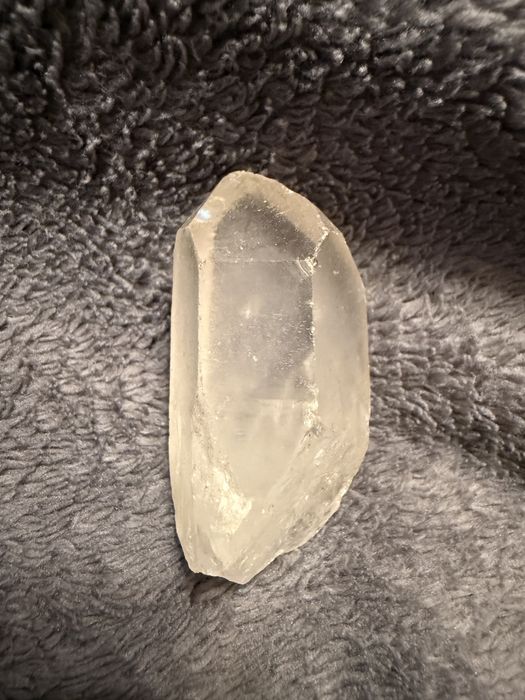 Naturalny kryształ górski – surowy kwarc