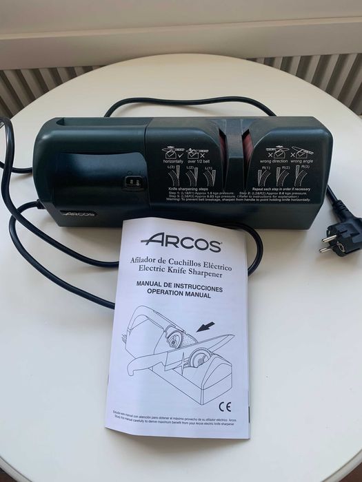 Точило електричне для ножів Arcos KE-280