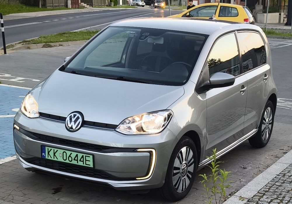 Volkswagen up! e-up