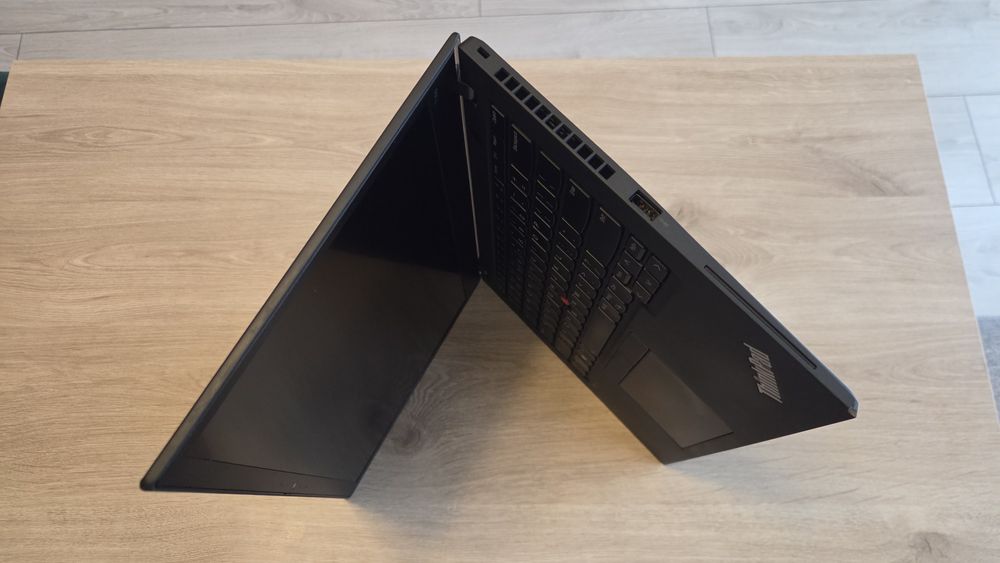 Lenovo ThinkPad T14s 2gen - 16GB RAM - i5 1145G7 vPro - SSD 256GB