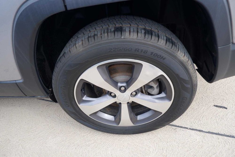 2019 Jeep Cherokee, Limited 4X4