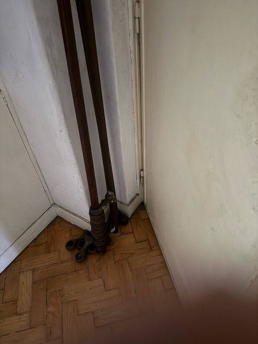 3 varoes e argolas com suportes para cortinas 2.5m aprox