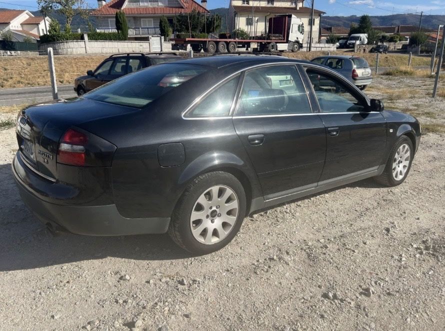 Vendo Audi A6 V6 2.5 180 cavalos quattro do ano 2000