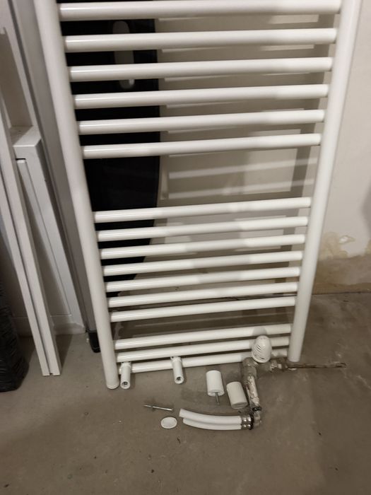 Grzejnik 150 x 50 cm nie uzywany bialy