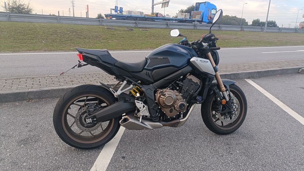 Honda CB650 R 70 kw