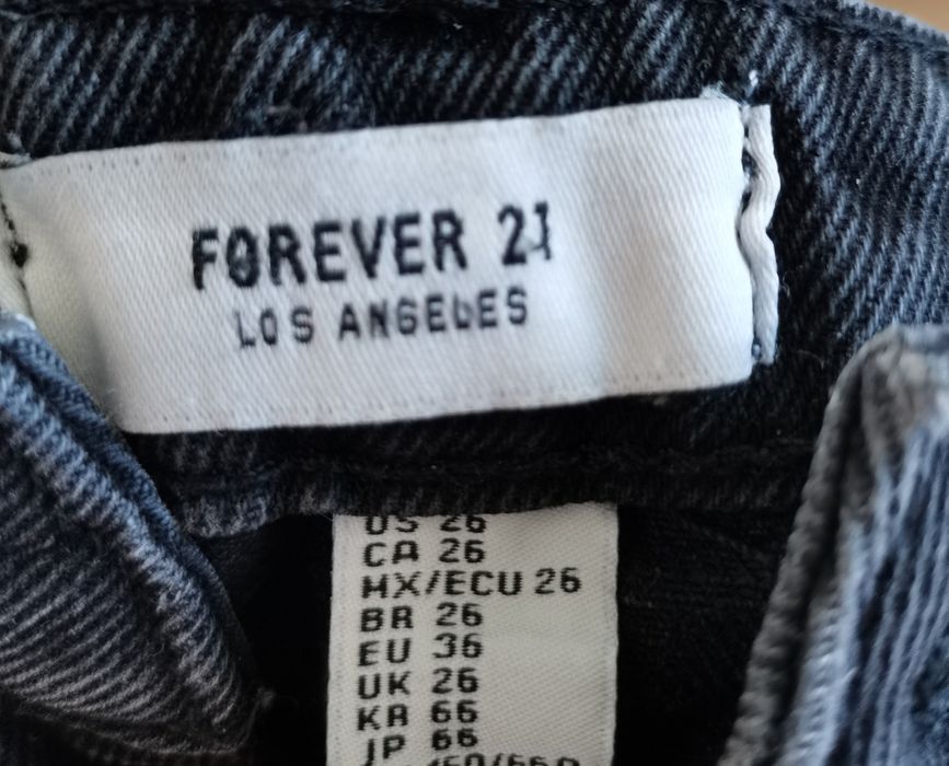 Spodenki szorty z wysokim stanem czarne Forever 21 
Rozmiar 36 S